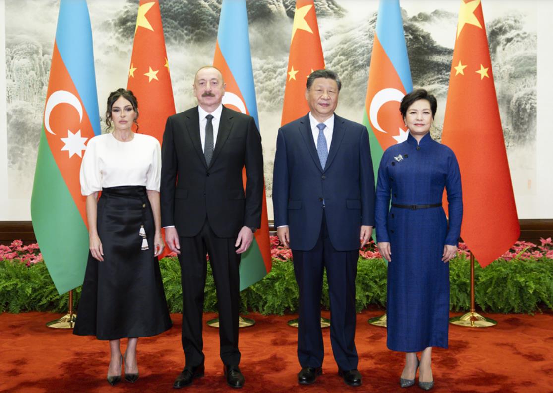习近平同阿塞拜疆总统阿利耶夫会谈